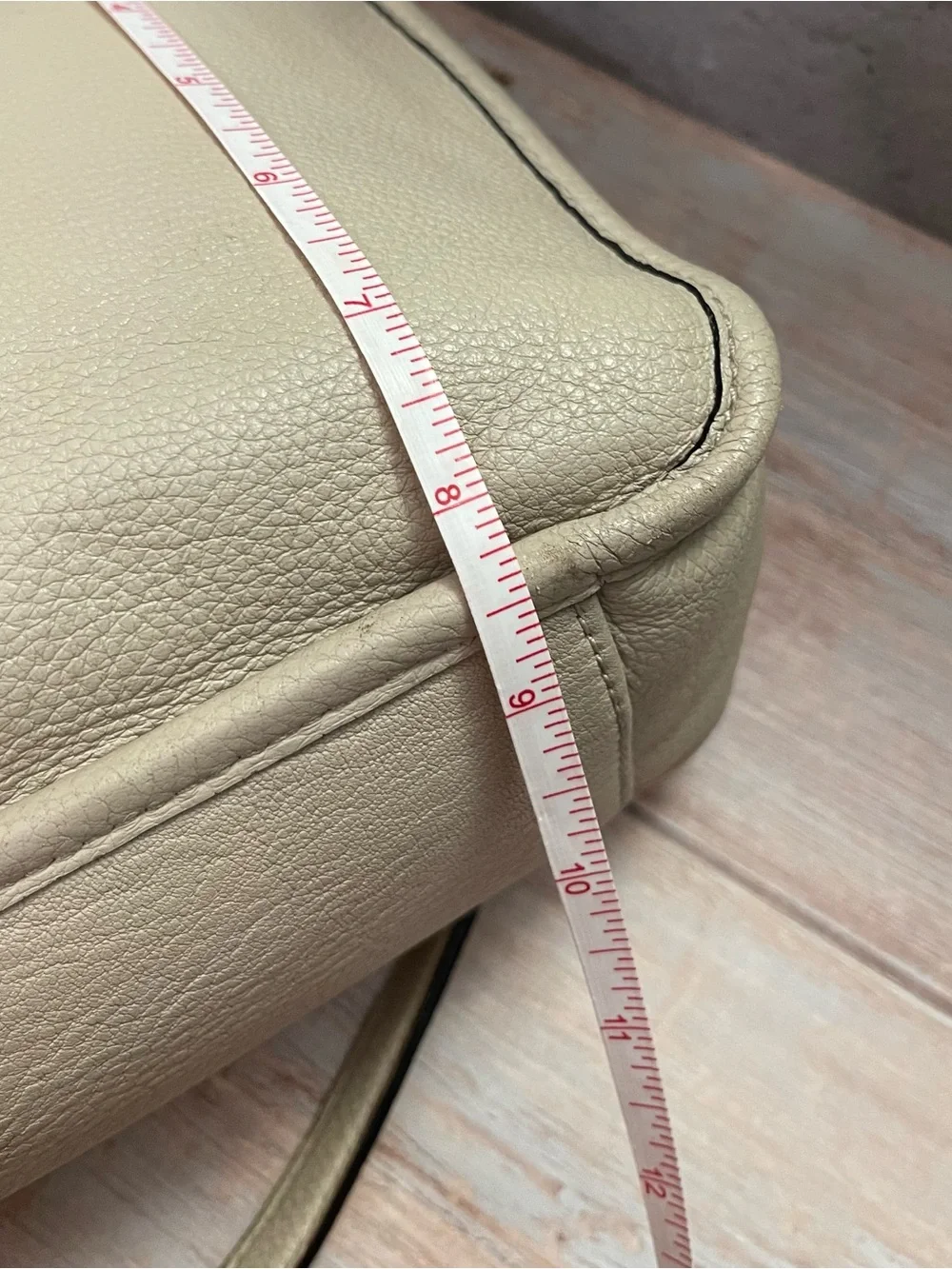 Kate Spade Tan Pebbled Leather Shoulder Crossbody Bag